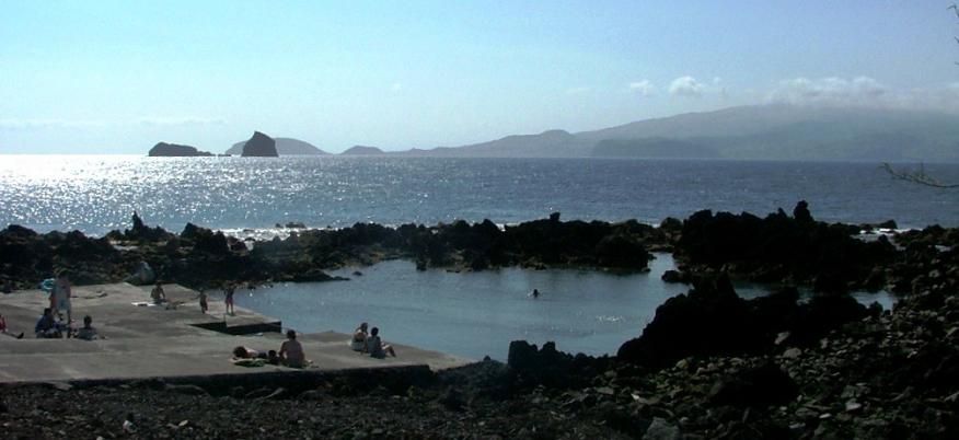 Limpeza da Piscina Natural da Barca
